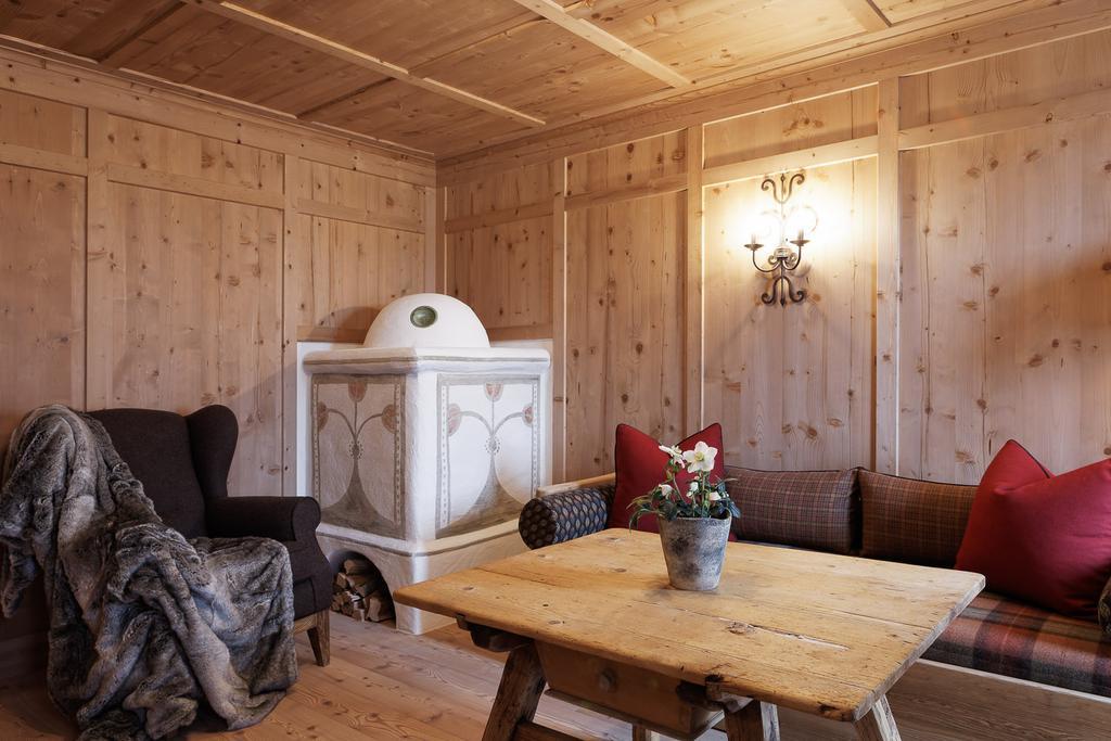 Himmlhof Hotel Sankt Anton am Arlberg Room photo